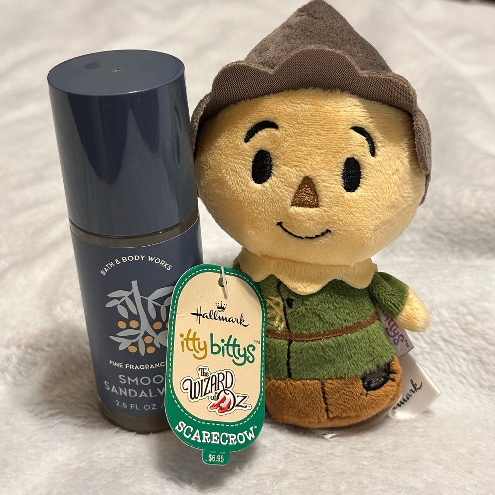 Hallmark Itty Bittys Scarecrow Plush Toy - Brown and Green